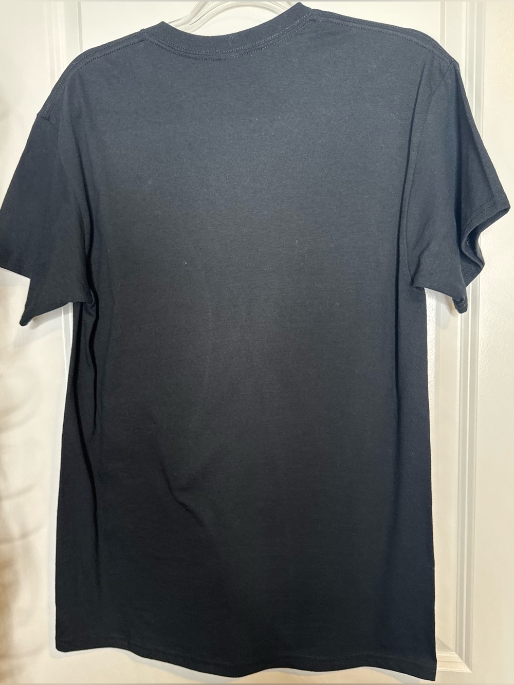 Gildan Black Heavy 100% Cotton Crewneck Tee Happy New Year graphic size Md - Picture 4 of 4